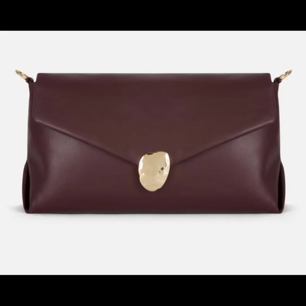 Elegant Burgundy Clutch with Gold Accent - Picture 5 of 5